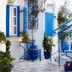 A LITERARY WORLD: GREECE. An Interview with Author Julie Ryan